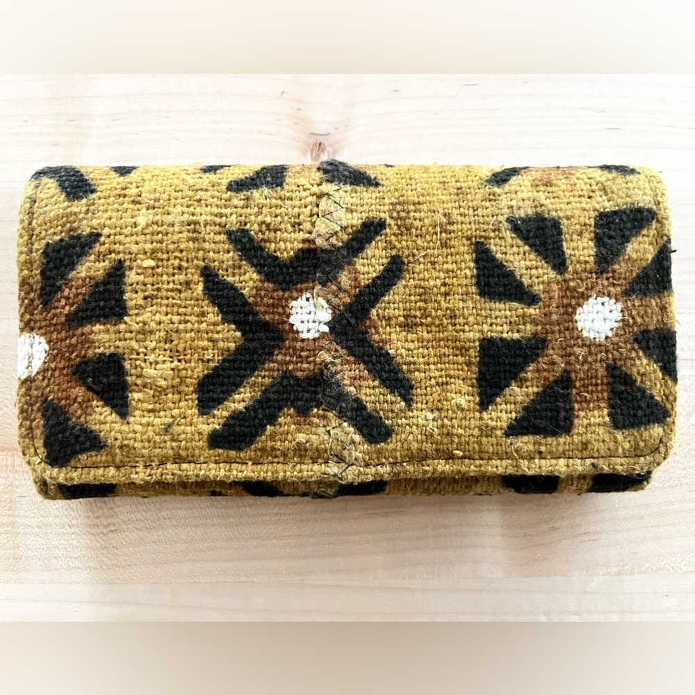 Azteca Yellow/Black Textured Wallet